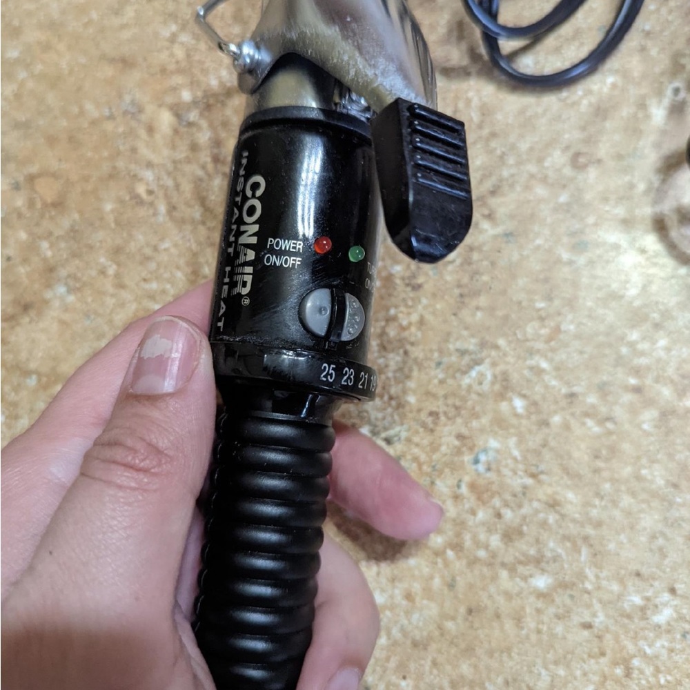 Curling iron - Picture 3 of 4